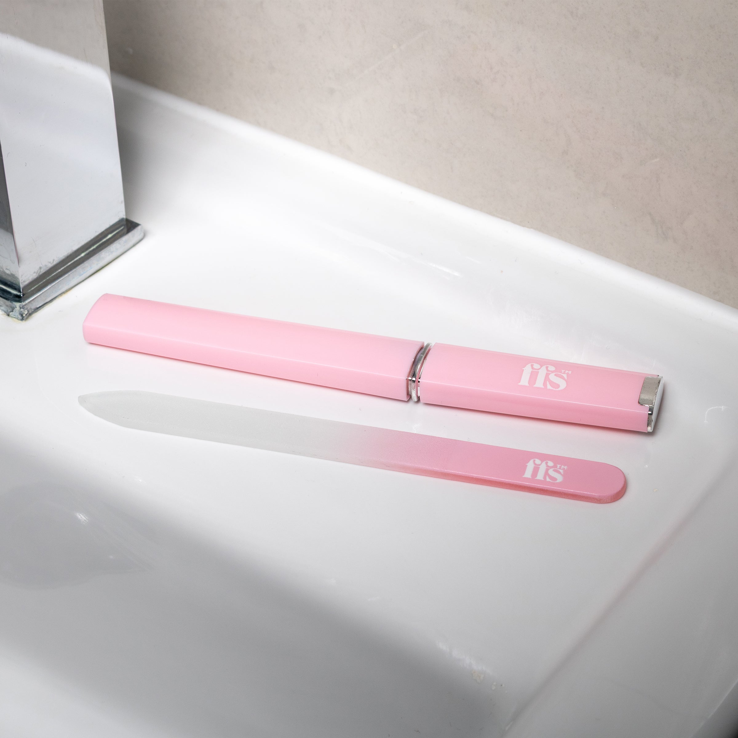 #Colour_Light Pink